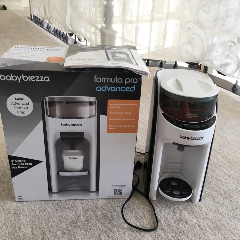 SOLD!!! New and improved Baby Brezza formula pro